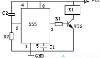 采用定時觸發(fā)器的繼電器與限流電阻的電路